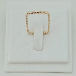 Anel Quadrado Elo Torcido