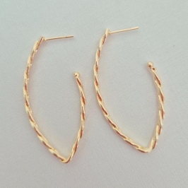 Brinco Fio Torcido Laminado (G)