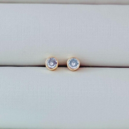 Brinco Ponto de Luz 4mm