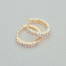 Brinco Argolinha Click Microcravejada