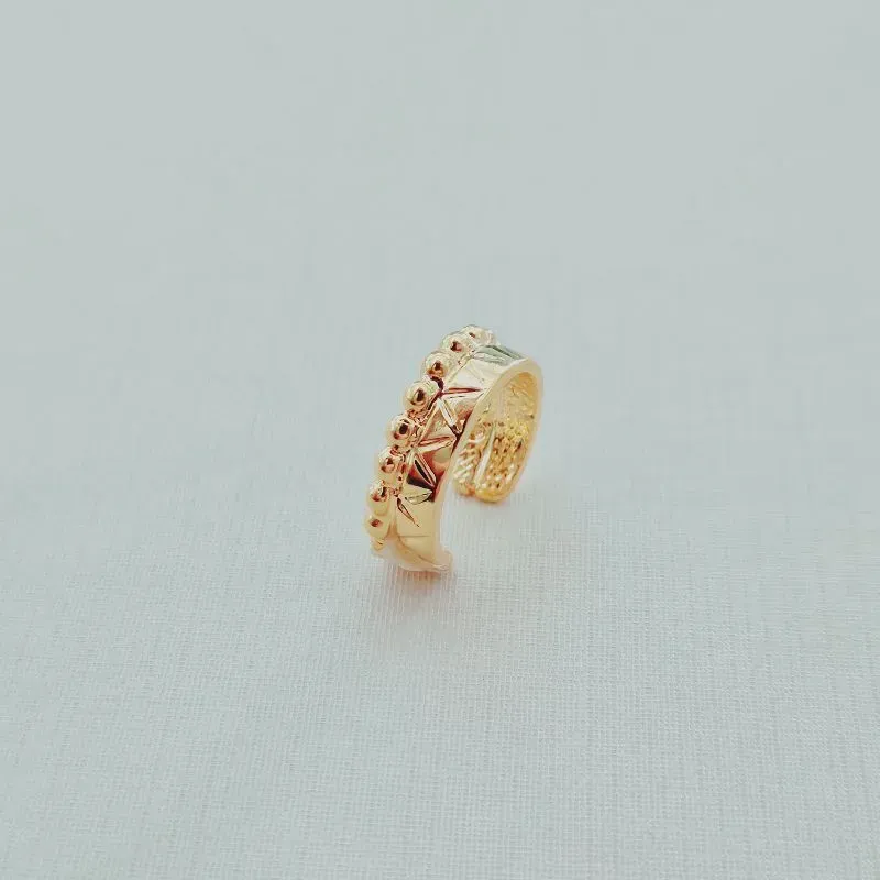 Piercing Liso e um Lado Bolinhas