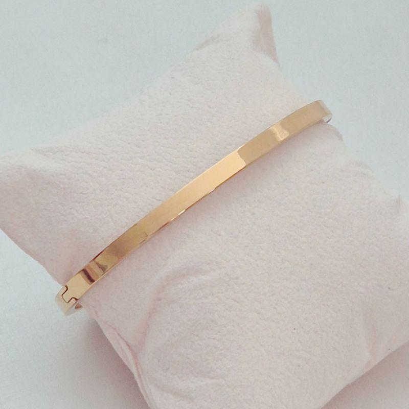 Bracelete Liso em Aço Inoxidável Dourado