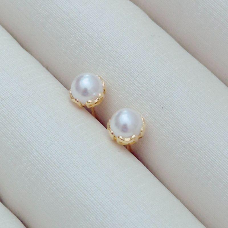 Brinco Pérola 7mm Cálice