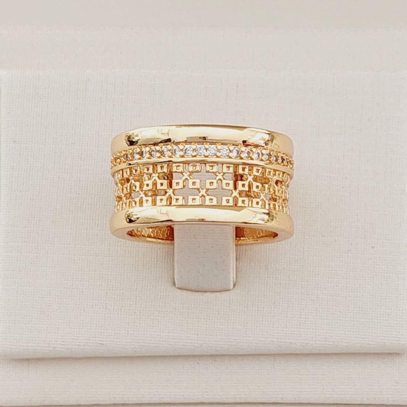 Anel Telado com Bordas Altas e Linha de Zircônias