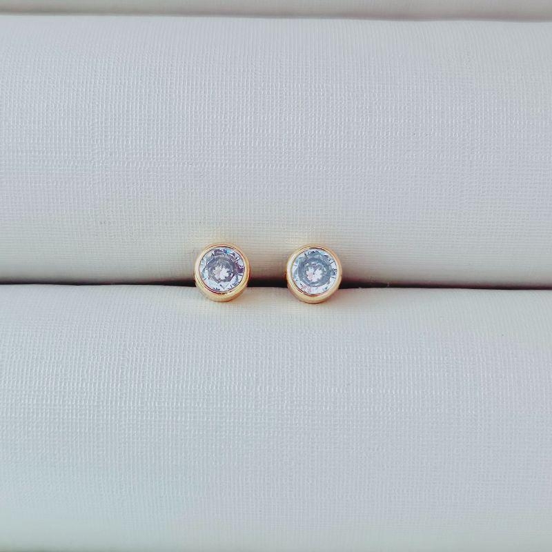 Brinco Ponto de Luz 4mm