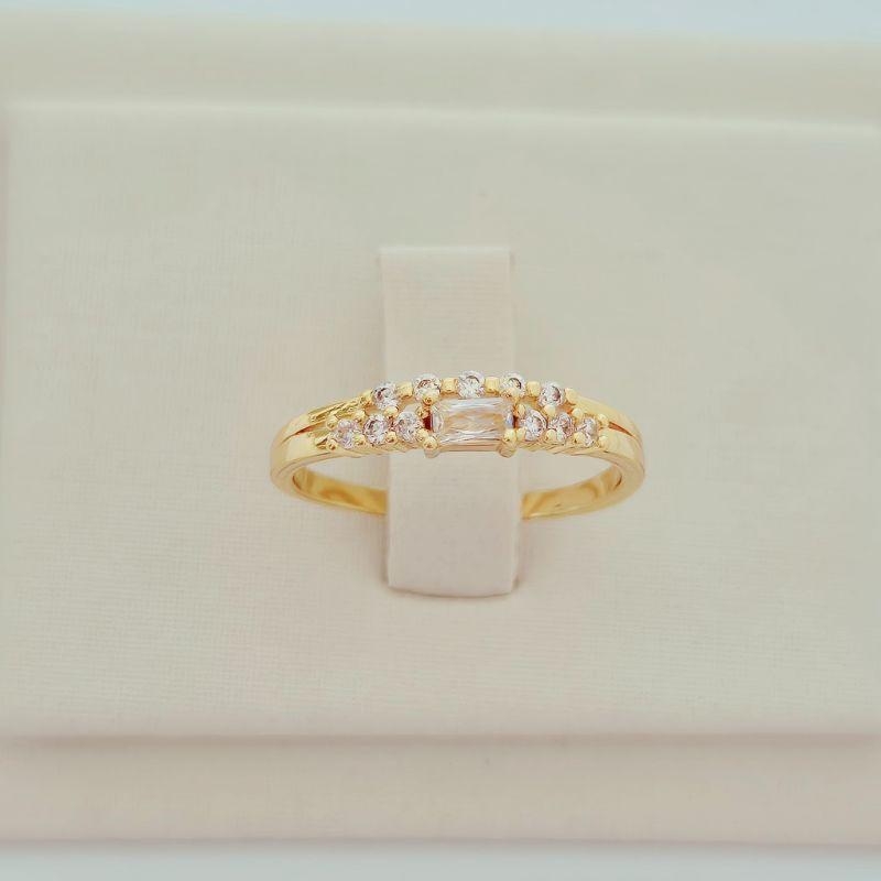 Anel Fileiras Cravejadas e Zircônia Retangular