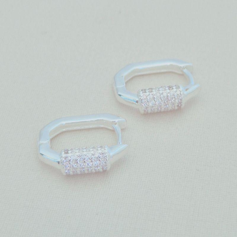 Brinco Articulado Retangular Cravejado - Pequeno - Banho Prata