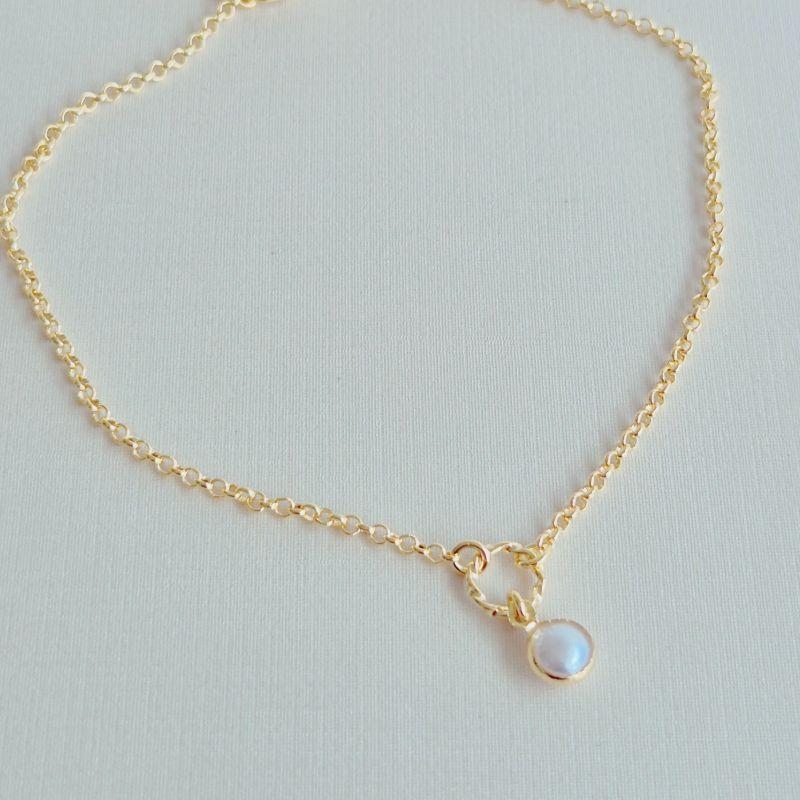 Tornozeleira Elo Português com Pingente Pérola