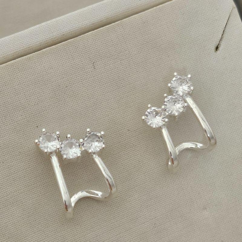 Brinco Ear Hook 3 Pontos de Zircônia - Banho Prata