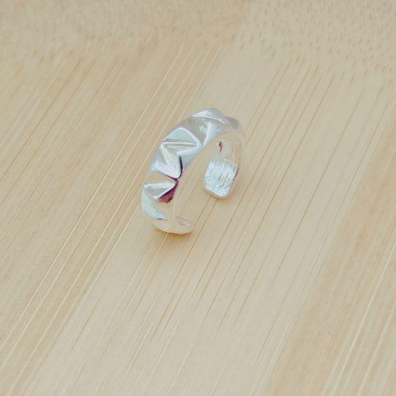 Piercing Detalhe Spike
