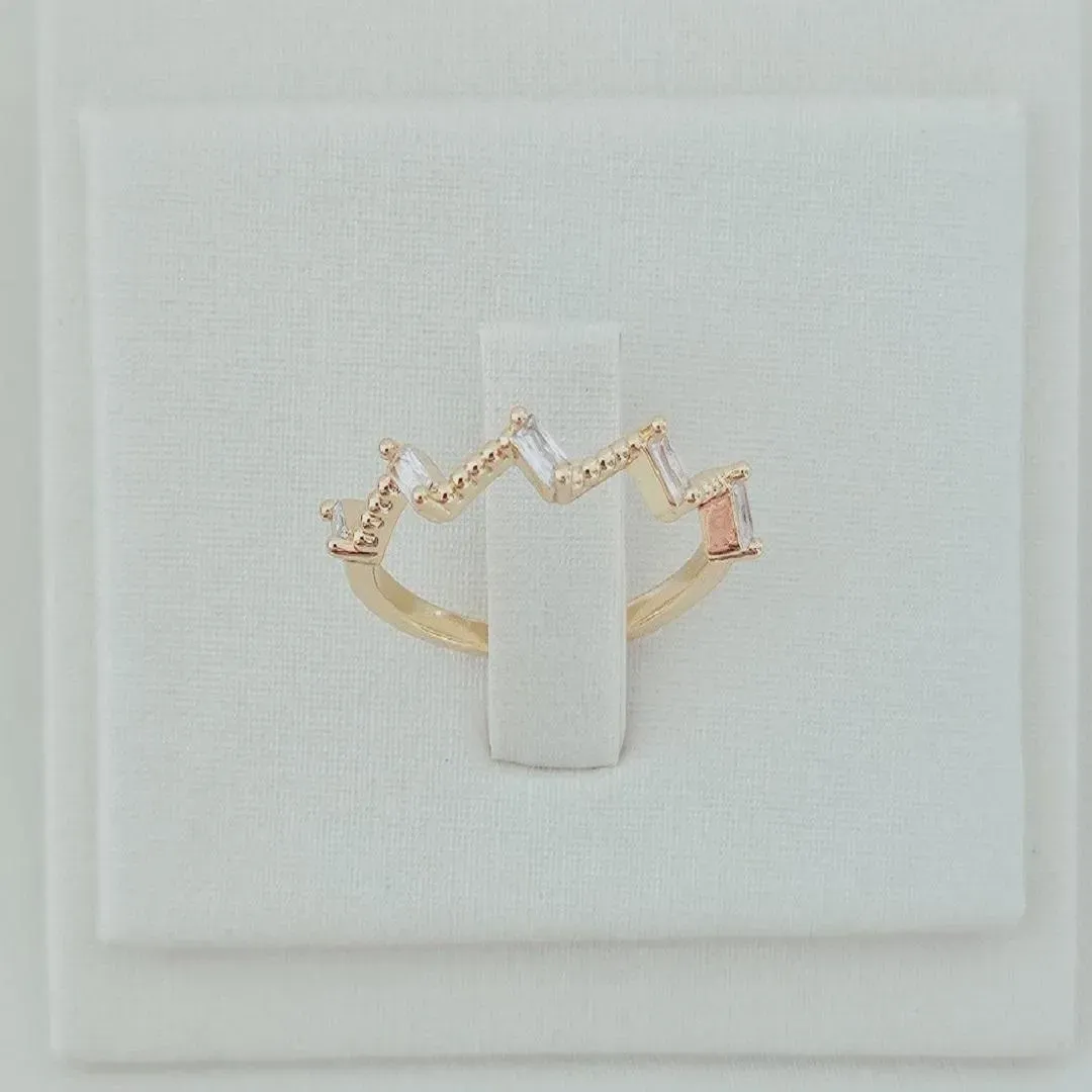 Anel Zig Zag com Zircônias Baguetes