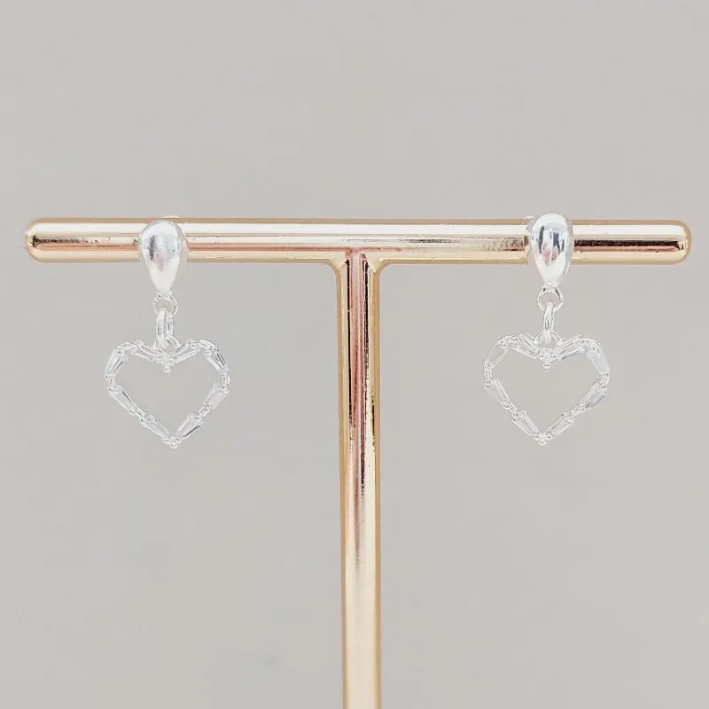 Brinco Coração Vazado Pendente Zircônia Cristal Brinco Coração Vazado Pendente Zircônia Cristal