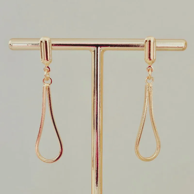 Brinco Gota Vazada Pendente (G)