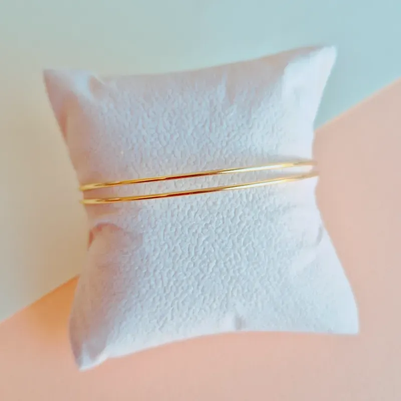 Pulseira Bracelete Fio Duplo e Fechamento com Corrente