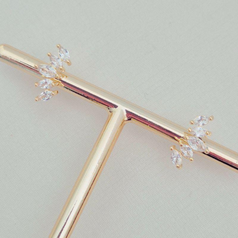 Brinco Ear Cuff Cravejado Mini Navetes