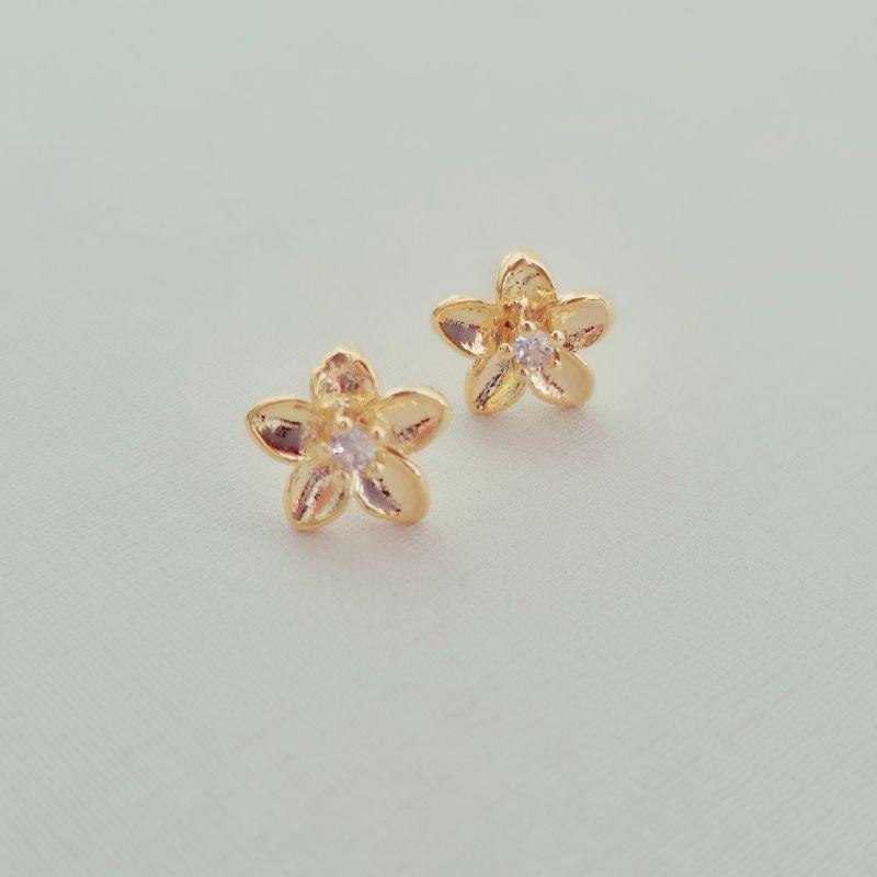 Brinco Flor Orgânica 9mm com Ponto De Luz