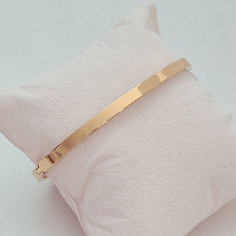 Bracelete Liso em Aço Inoxidável Dourado