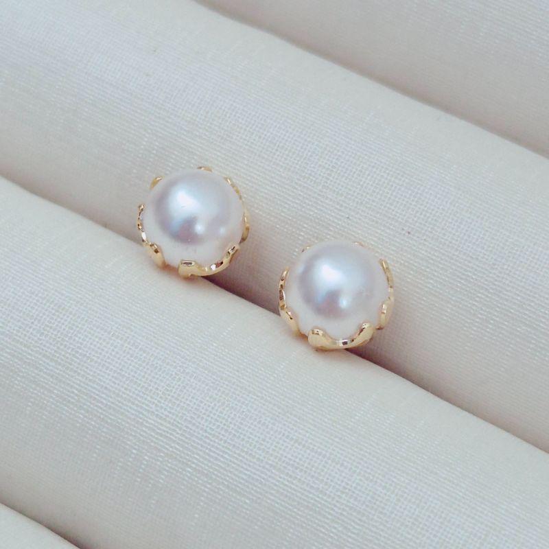 Brinco Pérola 10mm Cálice