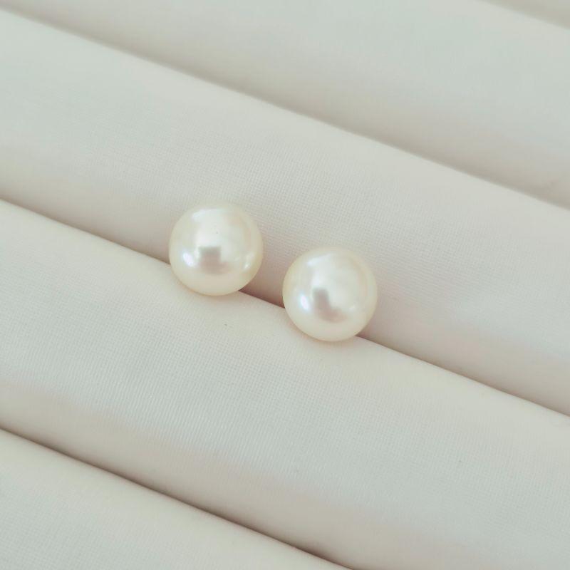 Brinco Pérola Achatada 10mm