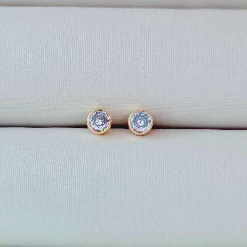 Brinco Ponto de Luz 4mm