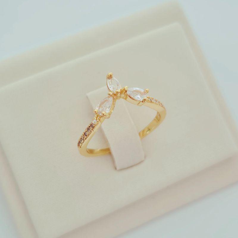 Anel Gotas em V Cravejado