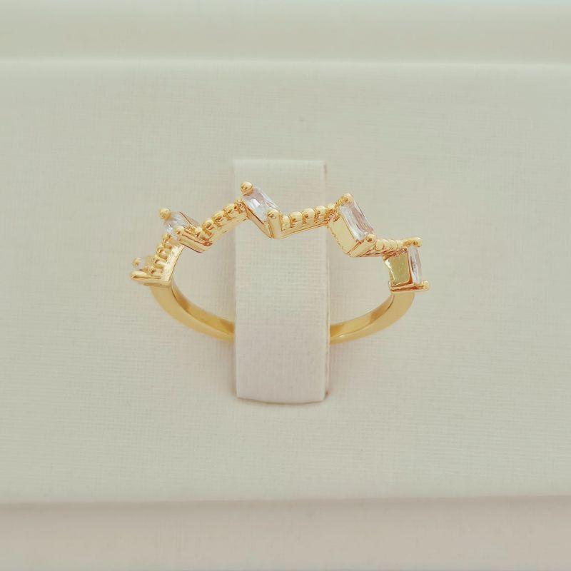 Anel Zig Zag com Zircônias Baguetes