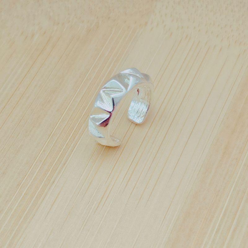 Piercing Detalhe Spike